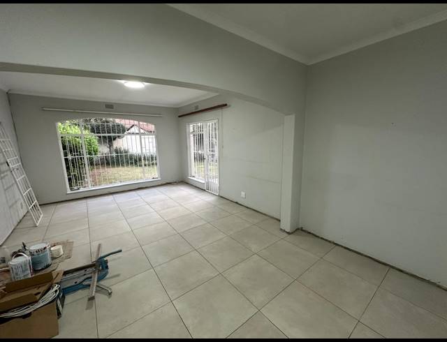3 BEDROOM TOWNHOUSE TO LET IN STRATHAVON